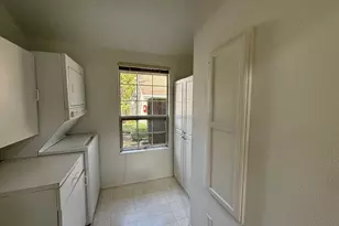 13775 SW Scholls Ferry Rd SW, Beaverton, OR 97008 - Photo 9