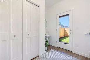 351 SE Shetterly Dr, Dallas, OR 97338 - Photo 3