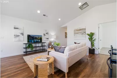 351 SE Shetterly Dr, Dallas, OR 97338 - Photo 11