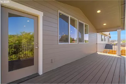 351 SE Shetterly Dr, Dallas, OR 97338 - Photo 7