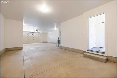 351 SE Shetterly Dr, Dallas, OR 97338 - Photo 25