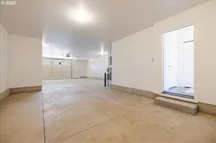 351 SE Shetterly Dr, Dallas, OR 97338 - Photo 25