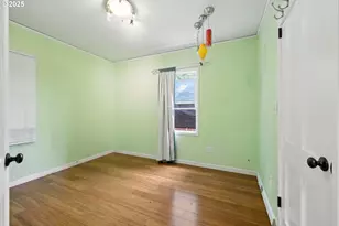 1611 NE 102nd Ave, Portland, OR 97220 - Photo 13