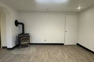 1611 NE 102nd Ave, Portland, OR 97220 - Photo 17