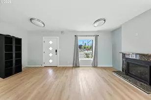 1611 NE 102nd Ave, Portland, OR 97220 - Photo 9