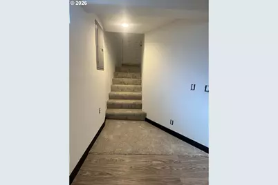 1611 NE 102nd Ave, Portland, OR 97220 - Photo 15