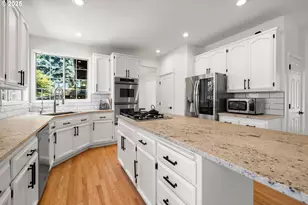 6135 Cheyenne Terrace, West Linn, OR 97068 - Photo 7