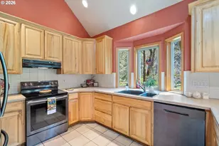 18055 Elk Meadows Ln, Tillamook, OR 97141 - Photo 13