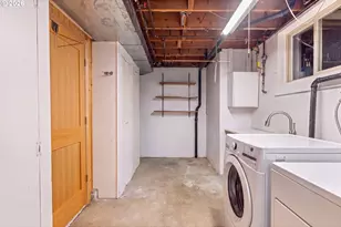 2885 SW 89th Ave, Portland, OR 97225 - Photo 35