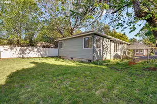 635 SE Walnut St, Hillsboro, OR 97123 - Photo 41