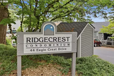 44 Eagle Crest Dr #10, Lake Oswego, OR 97035 - Photo 37