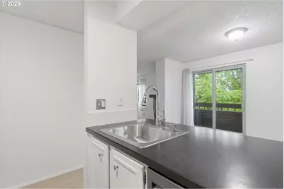 44 Eagle Crest Dr #10, Lake Oswego, OR 97035 - Photo 15