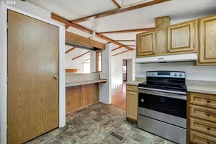 570 N 10th Ave, Cornelius, OR 97113 - Photo 15