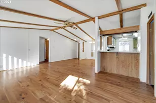 570 N 10th Ave, Cornelius, OR 97113 - Photo 13