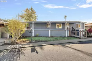 570 N 10th Ave, Cornelius, OR 97113 - Photo 3