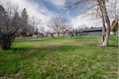 612 NE High St, Goldendale, WA 98620 - Photo 21