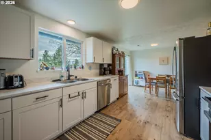 612 NE High St, Goldendale, WA 98620 - Photo 11