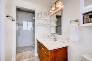 415 N Bridgeton, Portland, OR 97217 - Photo 13