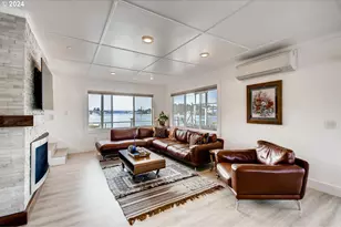 415 N Bridgeton, Portland, OR 97217 - Photo 3