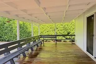 870 N Laurelhurst Dr, Eugene, OR 97402 - Photo 5