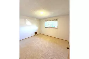 870 N Laurelhurst Dr, Eugene, OR 97402 - Photo 25
