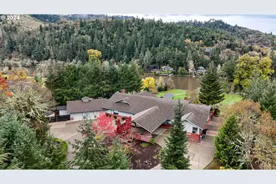 1081 Umpqua College Rd, Roseburg, OR 97470 - Photo 1