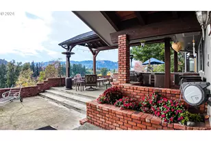 1081 Umpqua College Rd, Roseburg, OR 97470 - Photo 37