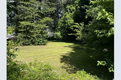 9270 SW Edgewood St, Portland, OR 97223 - Photo 11