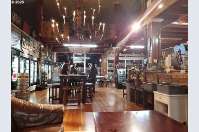 500 E 1st St, Newberg, OR 97132 - Photo 3