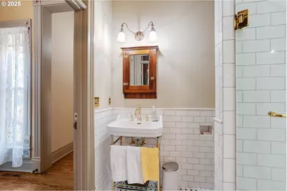 4225 Mission Ave NE, Saint Paul, OR 97137 - Photo 19