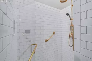 4225 Mission Ave NE, Saint Paul, OR 97137 - Photo 21