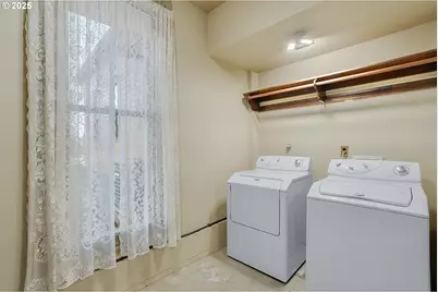 4225 Mission Ave NE, Saint Paul, OR 97137 - Photo 33