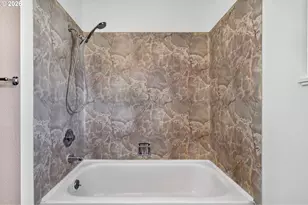 22517 SE Morrison St, Gresham, OR 97030 - Photo 23