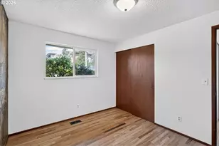 22517 SE Morrison St, Gresham, OR 97030 - Photo 27