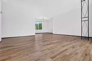 22517 SE Morrison St, Gresham, OR 97030 - Photo 7