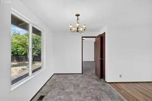 22517 SE Morrison St, Gresham, OR 97030 - Photo 9