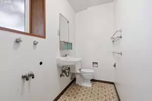 9402 NE Hazel Dell Ave, Vancouver, WA 98665 - Photo 33