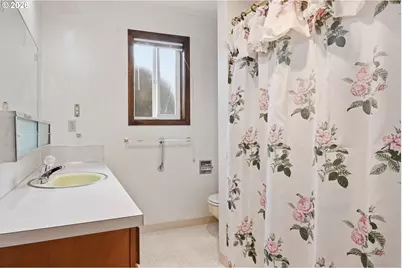 9402 NE Hazel Dell Ave, Vancouver, WA 98665 - Photo 19