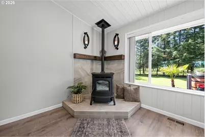 42224 Tiffany Ln, Astoria, OR 97103 - Photo 7