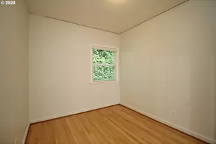 1805 NE 8th Ave, Portland, OR 97212 - Photo 5