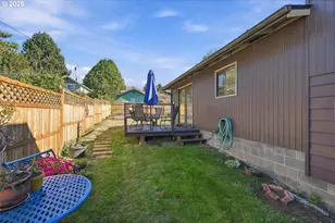 1005 Maple St, Myrtle Point, OR 97458 - Photo 37
