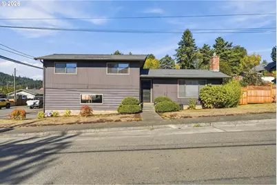 1005 Maple St, Myrtle Point, OR 97458 - Photo 1