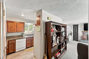 1005 Maple St, Myrtle Point, OR 97458 - Photo 9