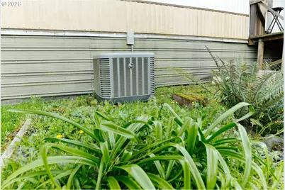 51298 Myrtle Creek Rd, Myrtle Point, OR 97458 - Photo 17