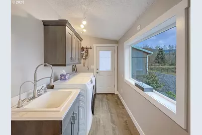 223 Horseshoe Bend, Kelso, WA 98626 - Photo 9