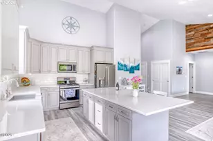 5792 NE Voyage Ave, Lincoln City, OR 97367 - Photo 17