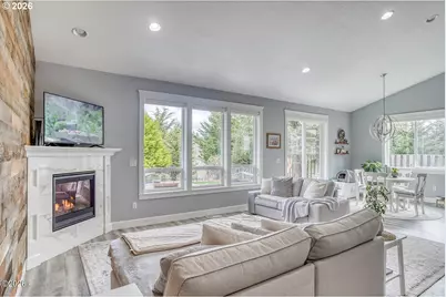 5792 NE Voyage Ave, Lincoln City, OR 97367 - Photo 13