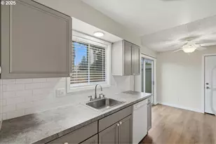 15607 SE 1st St, Vancouver, WA 98684 - Photo 11