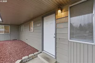 15607 SE 1st St, Vancouver, WA 98684 - Photo 3