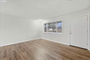 15607 SE 1st St, Vancouver, WA 98684 - Photo 5